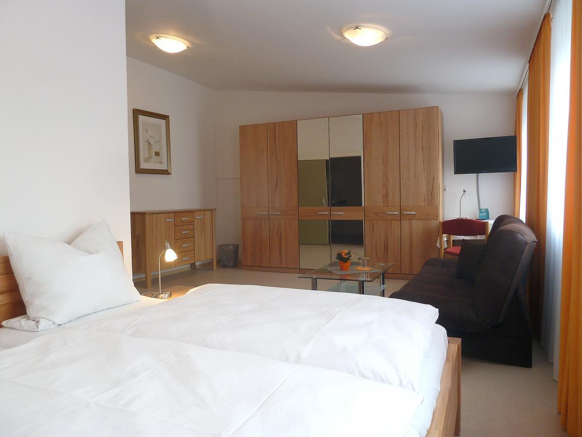 Garni Hotel Leitl Gmbh Eggenfelden Rum bild