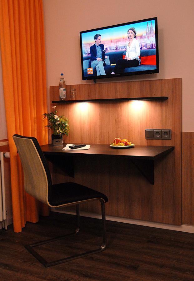 Garni Hotel Leitl Gmbh Eggenfelden Exteriör bild